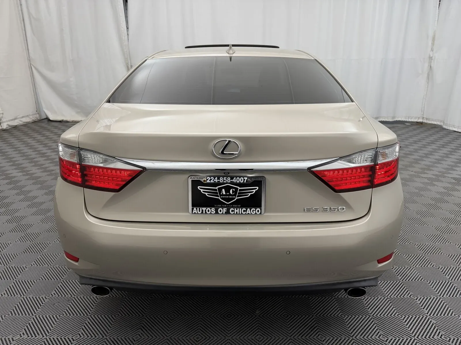 Lexus ES photo 6
