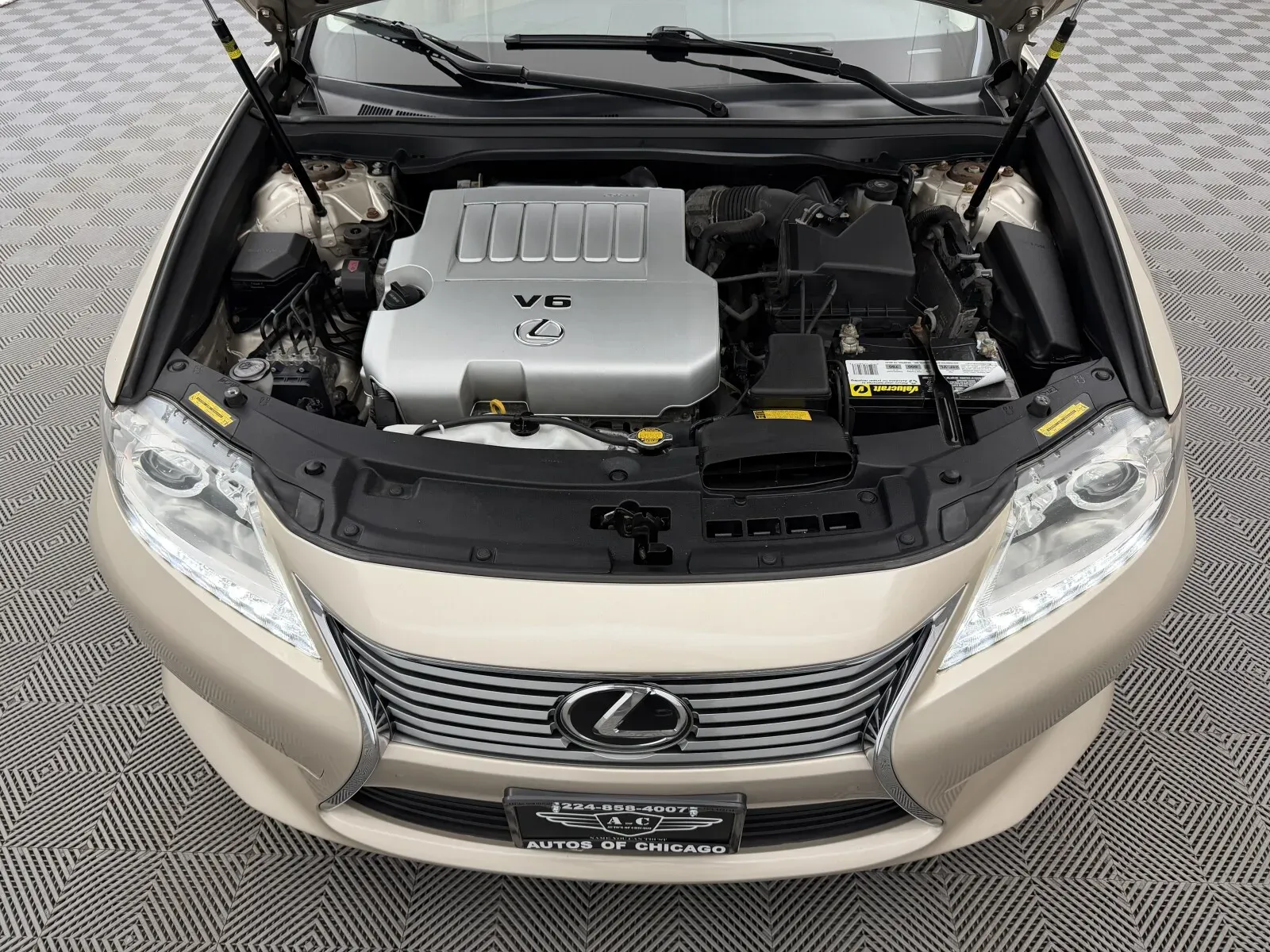 Lexus ES photo 31