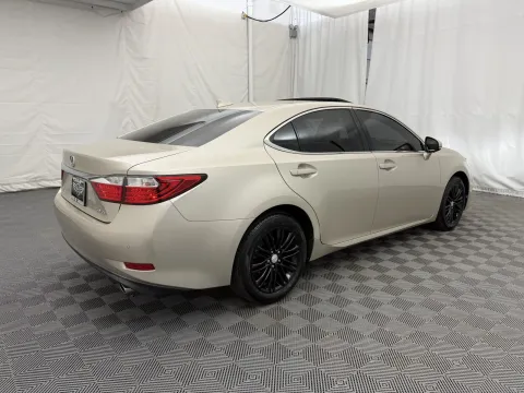More photos of 2015 Lexus ES 350 at Autos of Chicago, IL