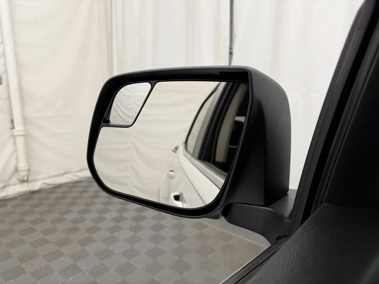 Chevrolet Colorado photo 15