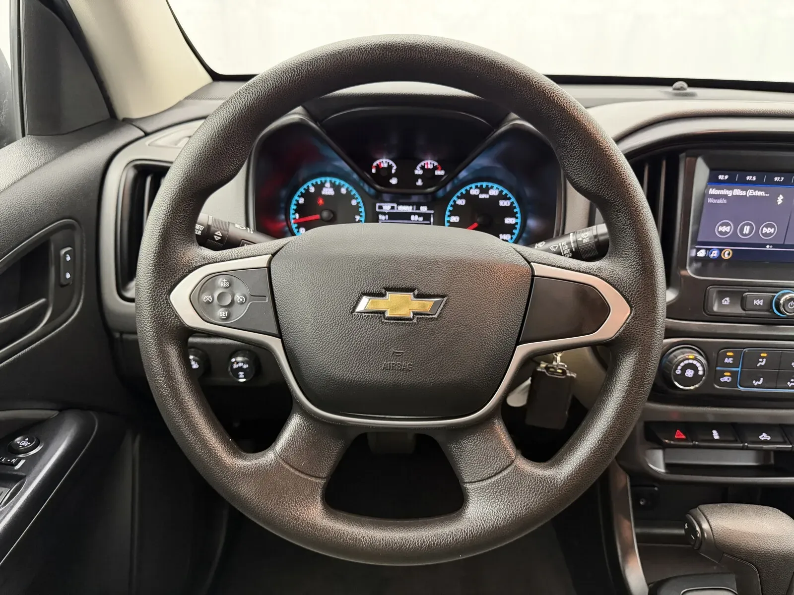 Chevrolet Colorado photo 11