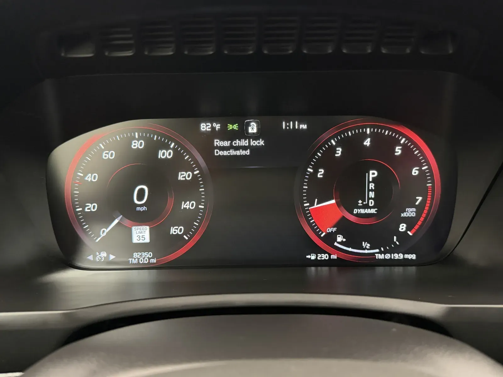 Volvo XC90 photo 16