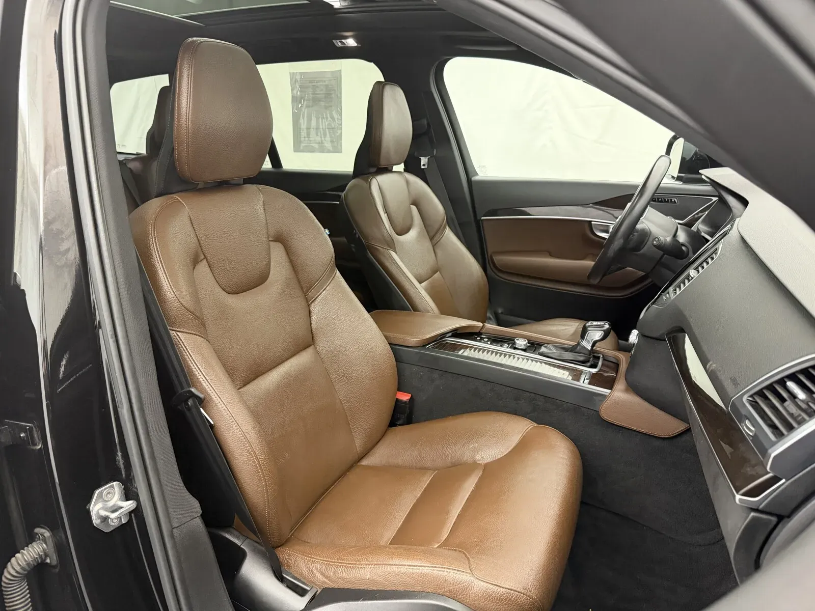 Volvo XC90 photo 37
