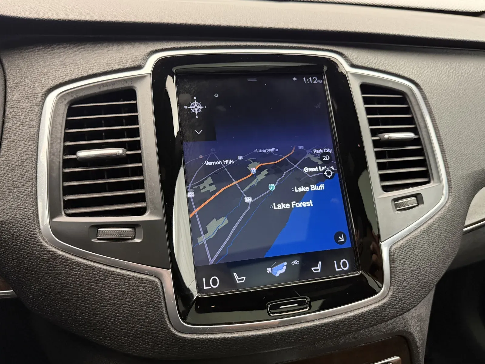 Volvo XC90 photo 29