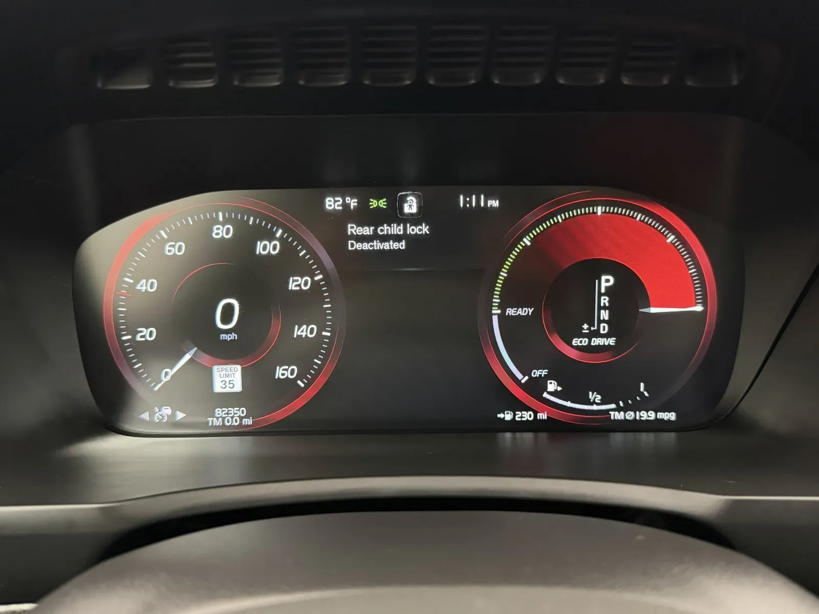 Volvo XC90 photo 13