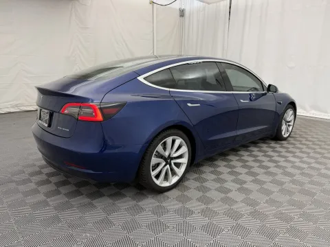 More photos of 2020 Tesla Model 3 Long Range at Autos of Chicago, IL