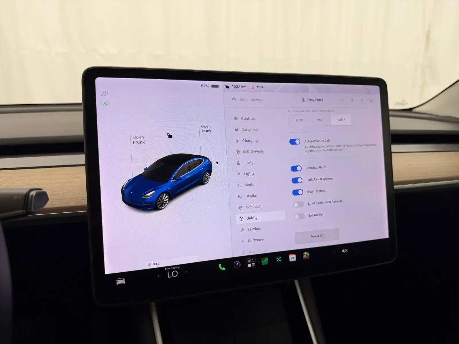 Tesla Model 3 photo 26