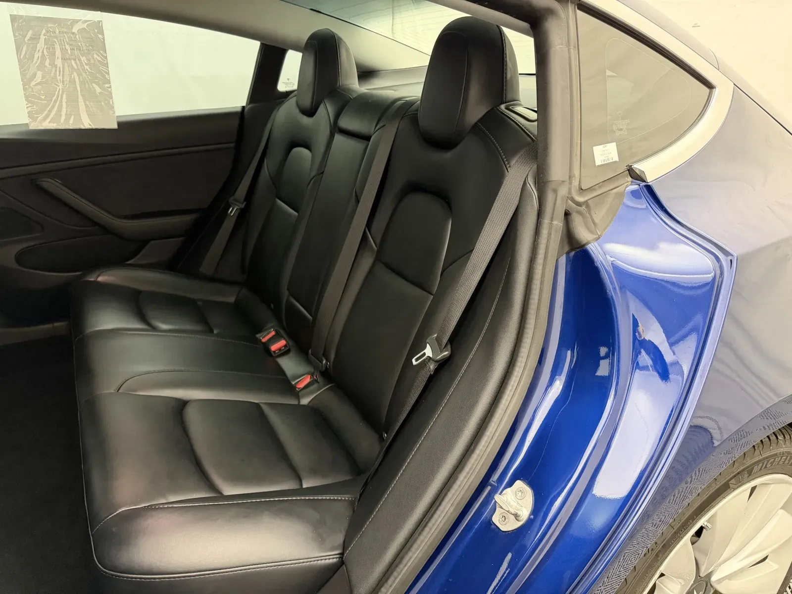 Tesla Model 3 photo 33