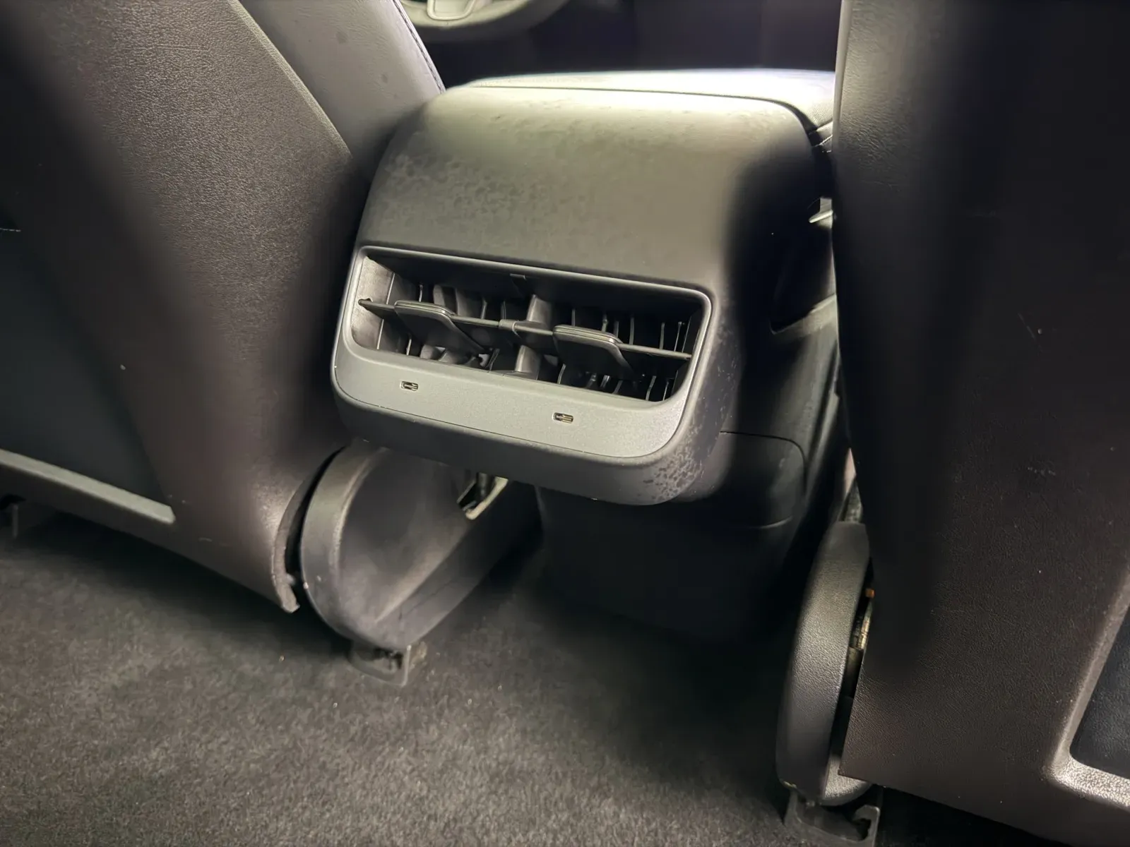 Tesla Model 3 photo 34