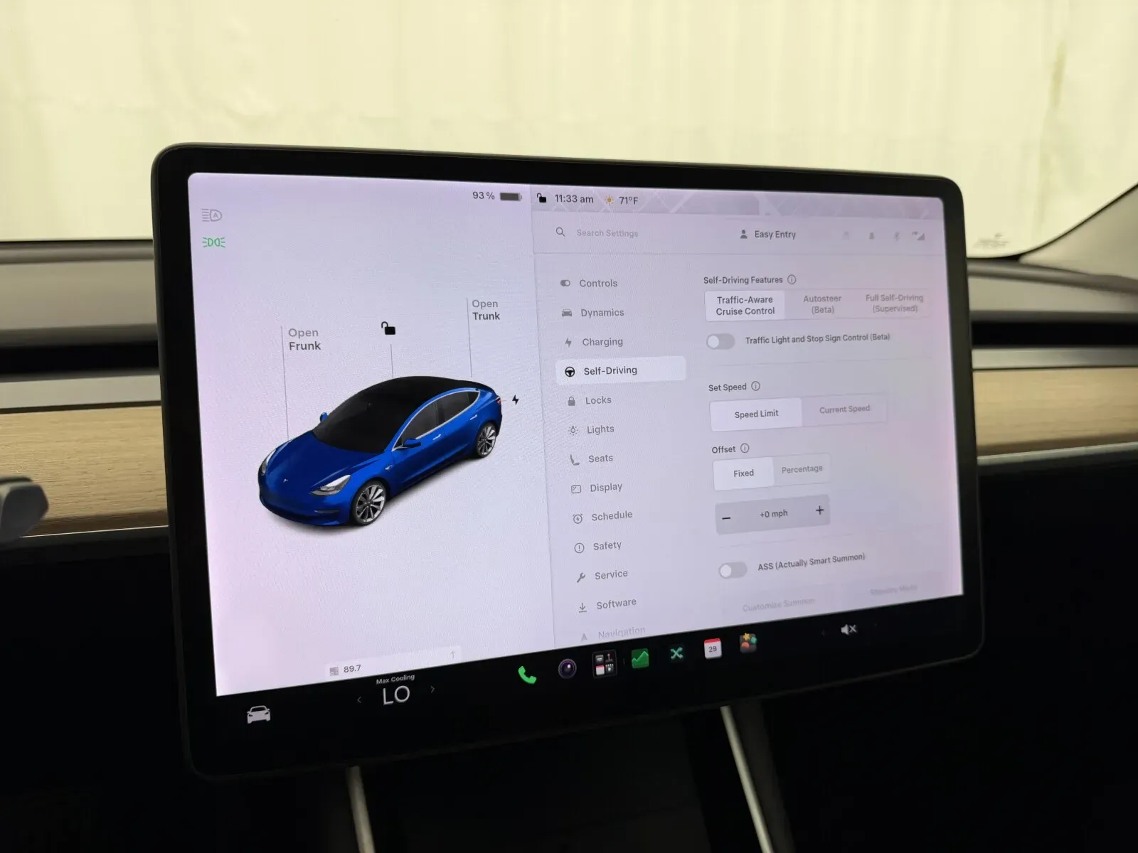 Tesla Model 3 photo 19