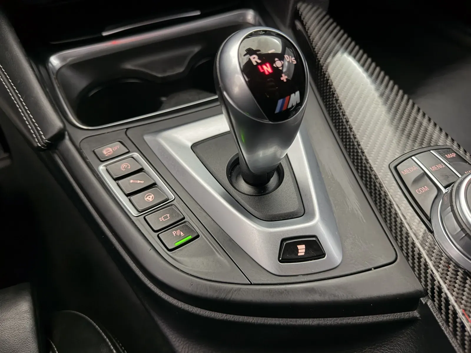 BMW M4 photo 35