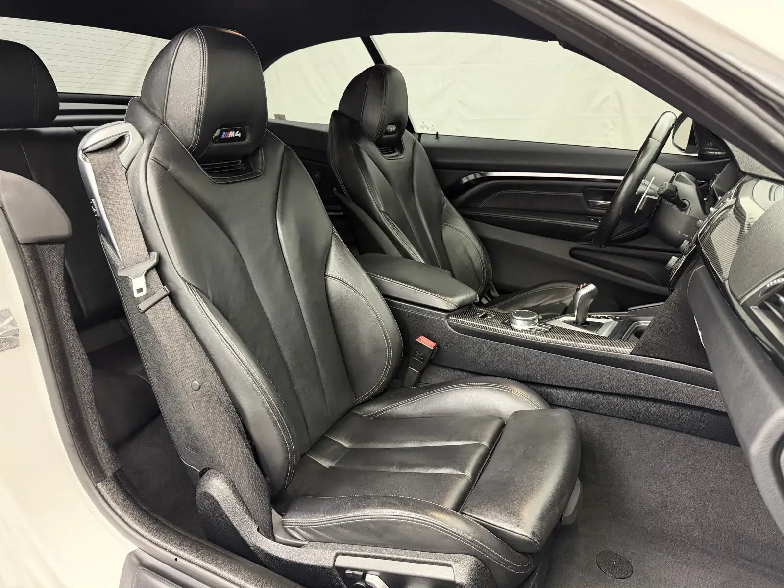 BMW M4 photo 42