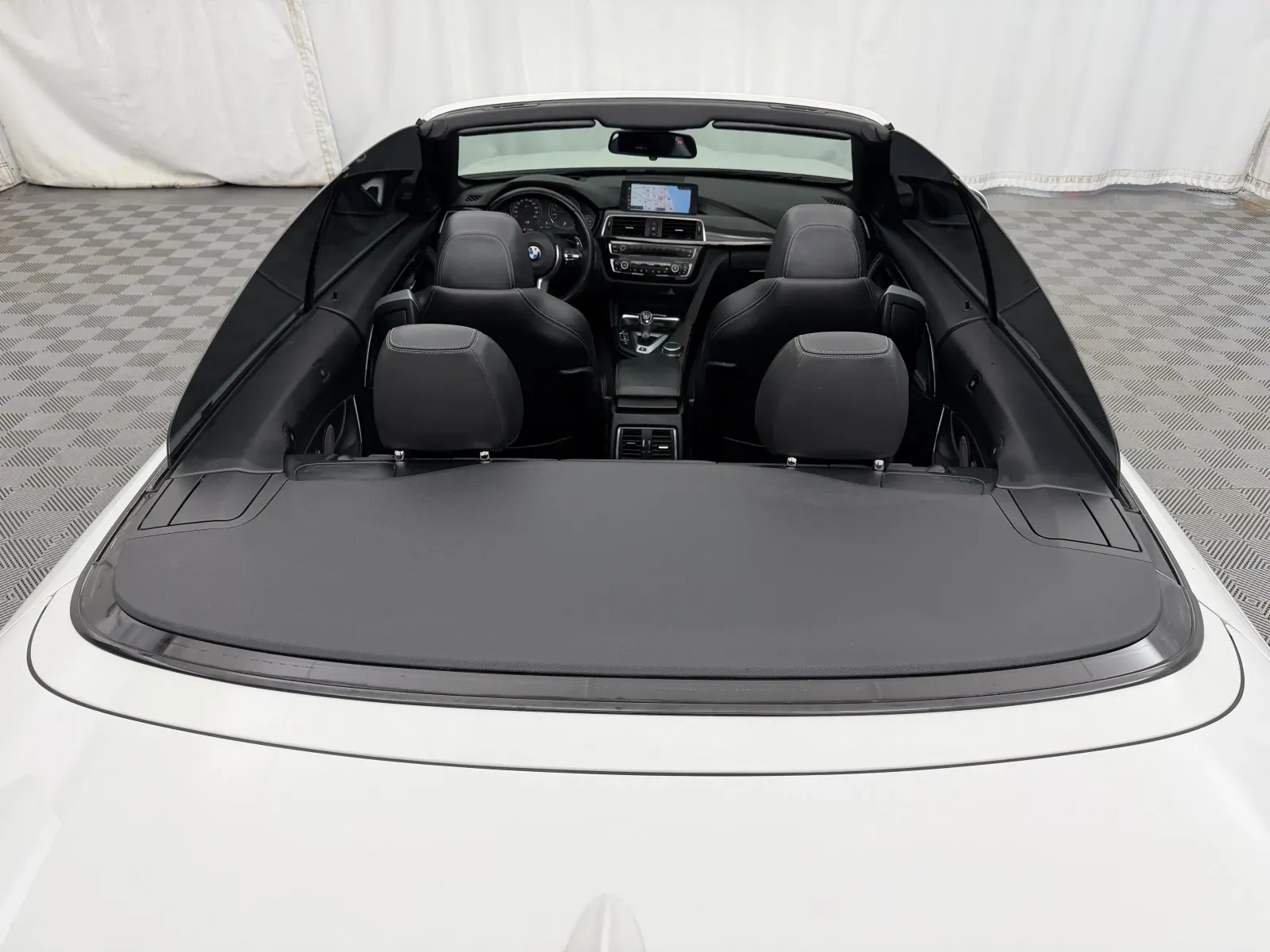 BMW M4 photo 9