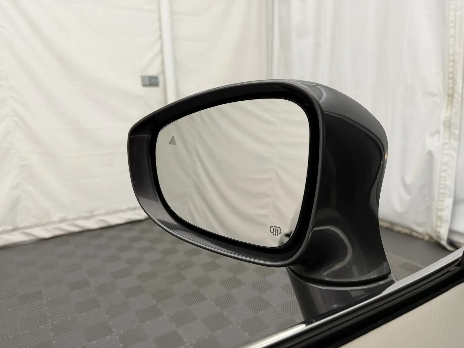 Chrysler Pacifica photo 14