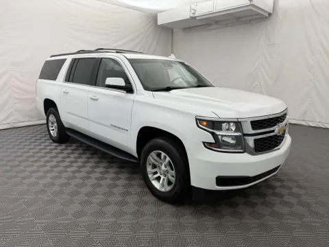 More photos of 2018 Chevrolet Suburban LT at Autos of Chicago, IL