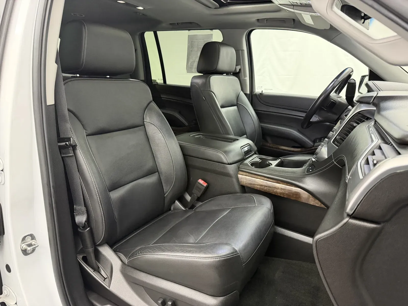 Chevrolet Suburban photo 31