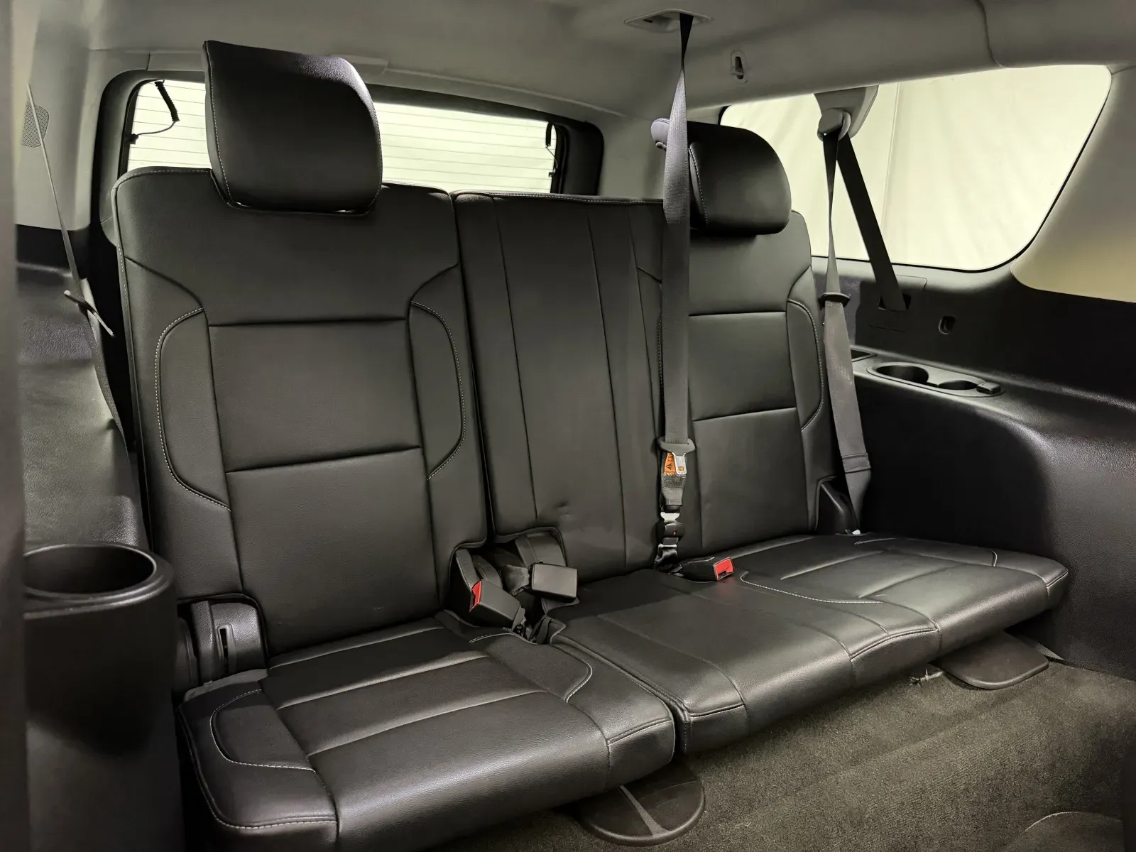 Chevrolet Suburban photo 30