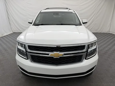 Another view of 2018 Chevrolet Suburban LT for sale in Arlington Heights, IL at Autos of Chicago