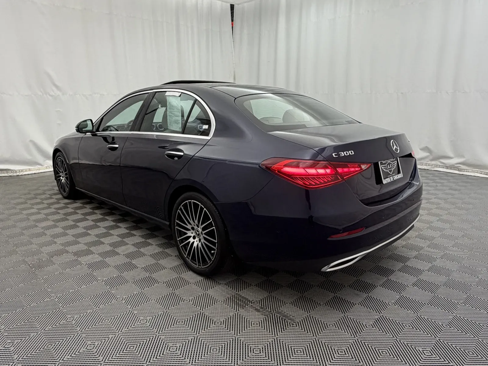 Mercedes-Benz C-Class photo 7