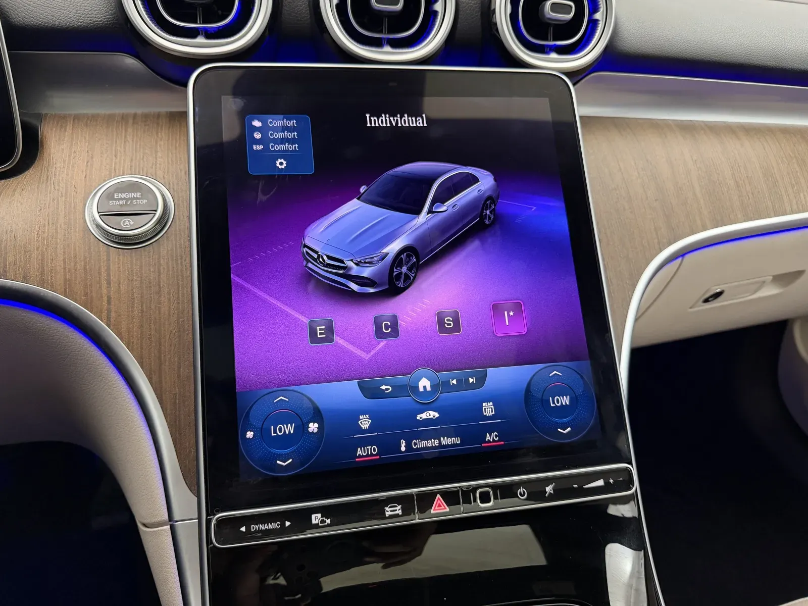 Mercedes-Benz C-Class photo 33