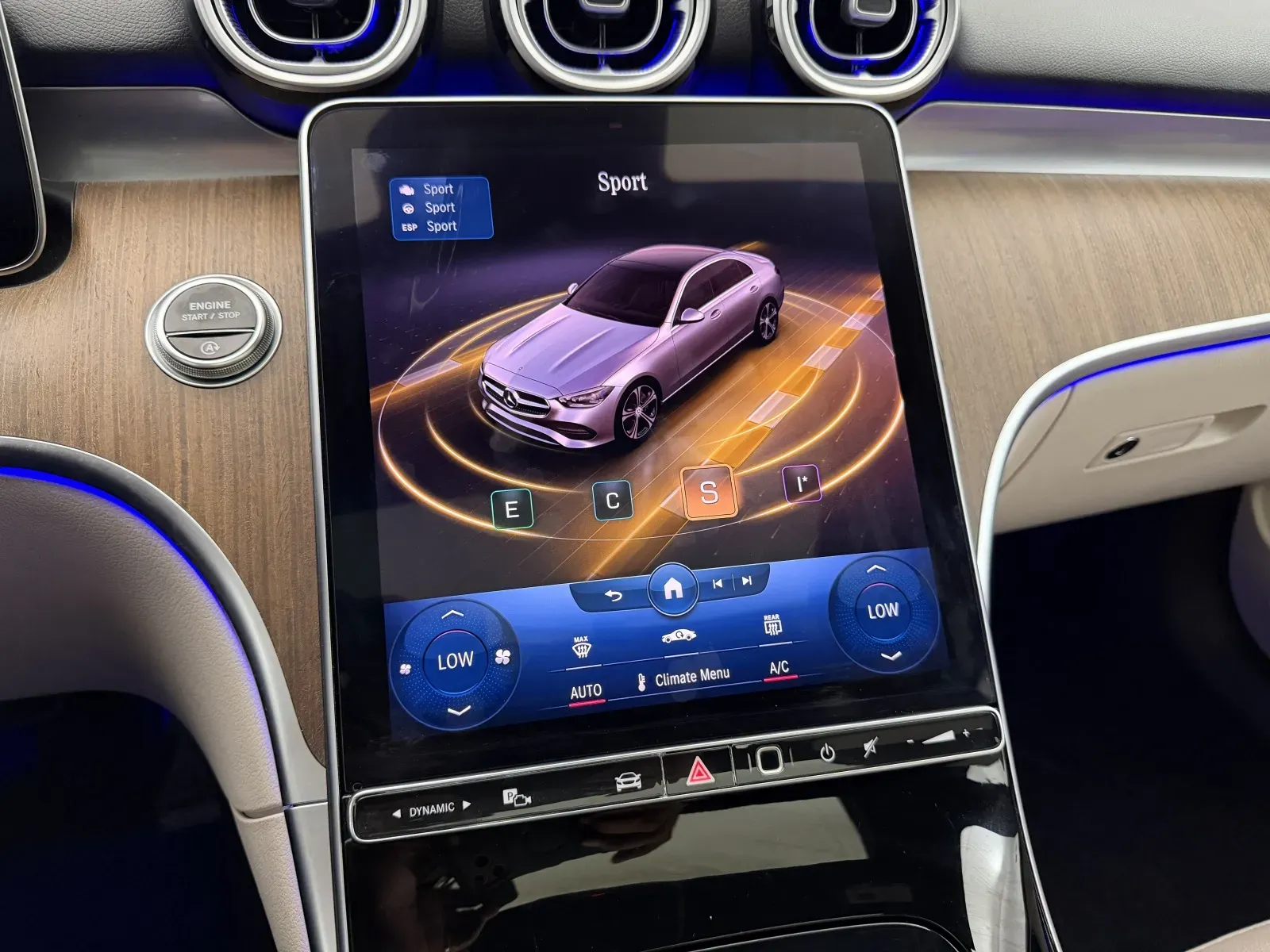Mercedes-Benz C-Class photo 32