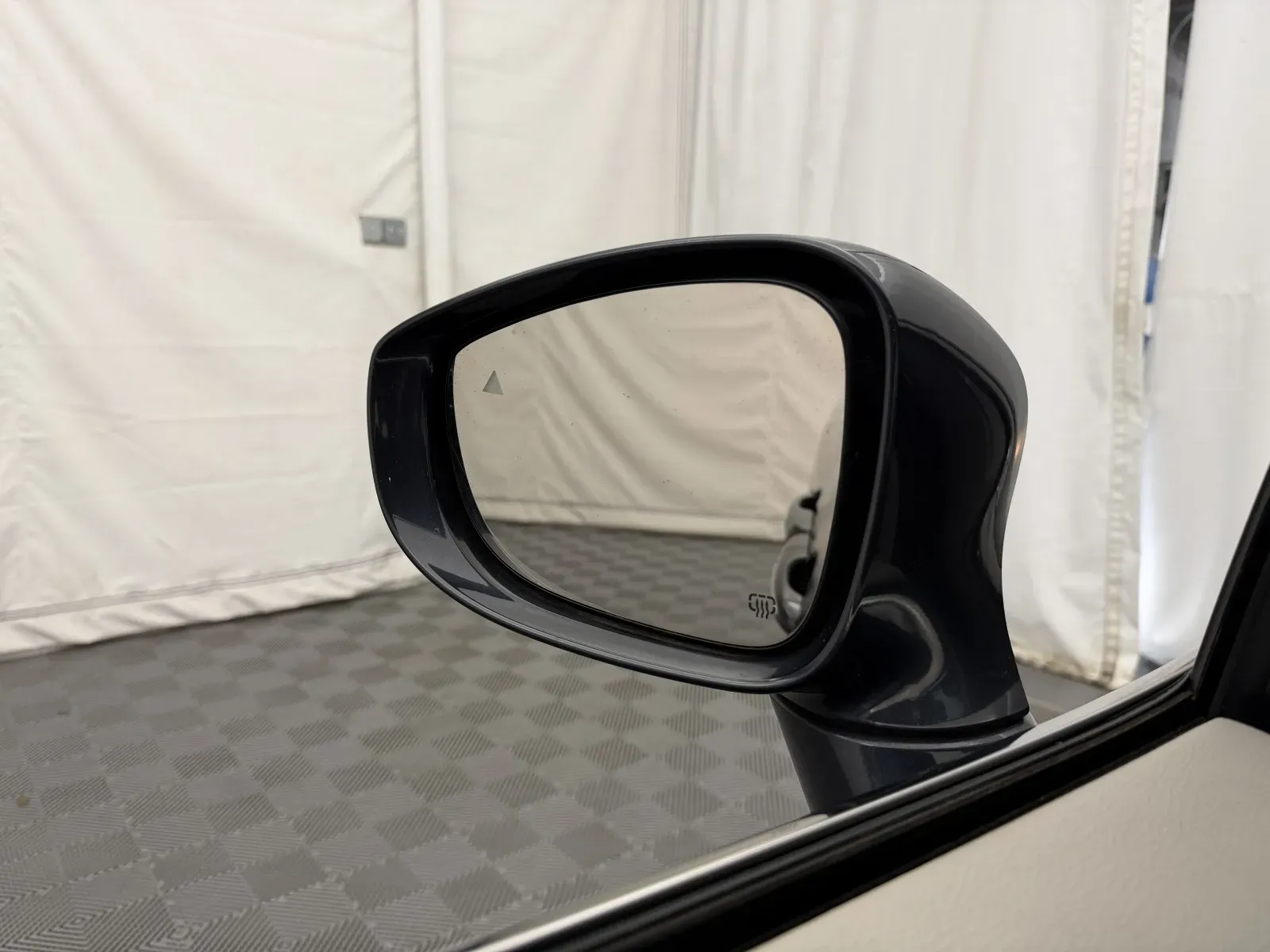Chrysler Pacifica photo 11