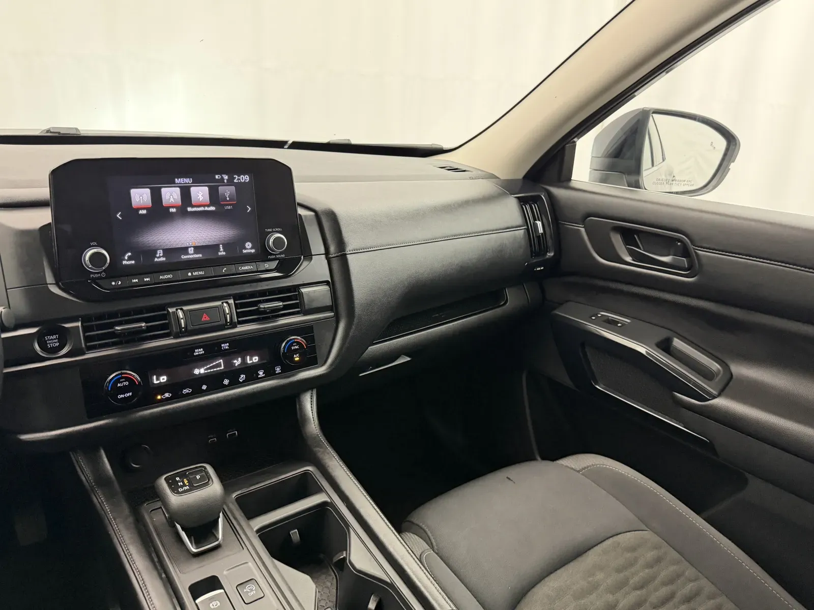Nissan Pathfinder photo 18