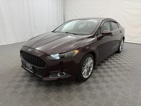 Photos of 2013 Ford Fusion SE for sale in Arlington Heights, IL at Autos of Chicago