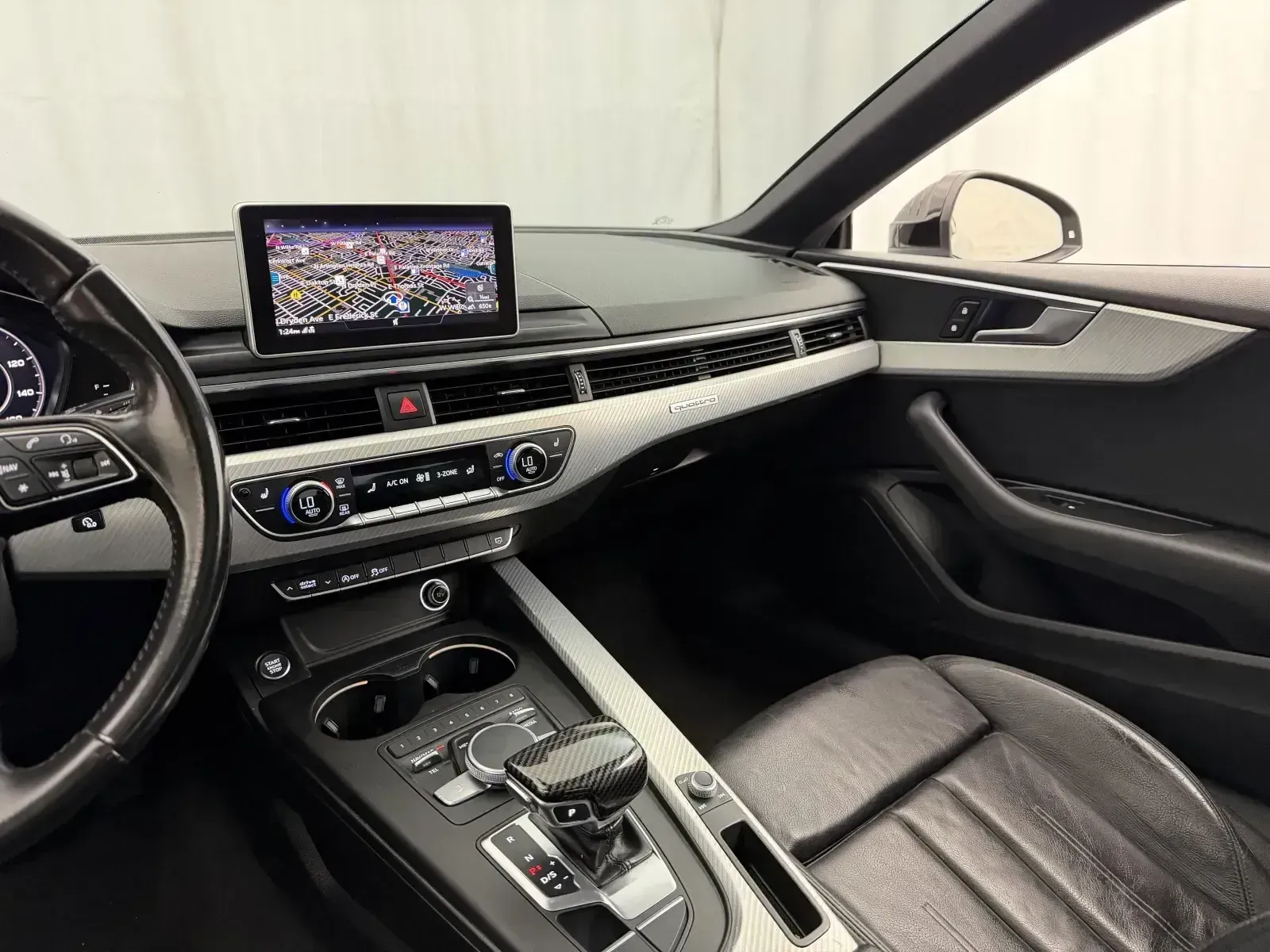 Audi A5 photo 17