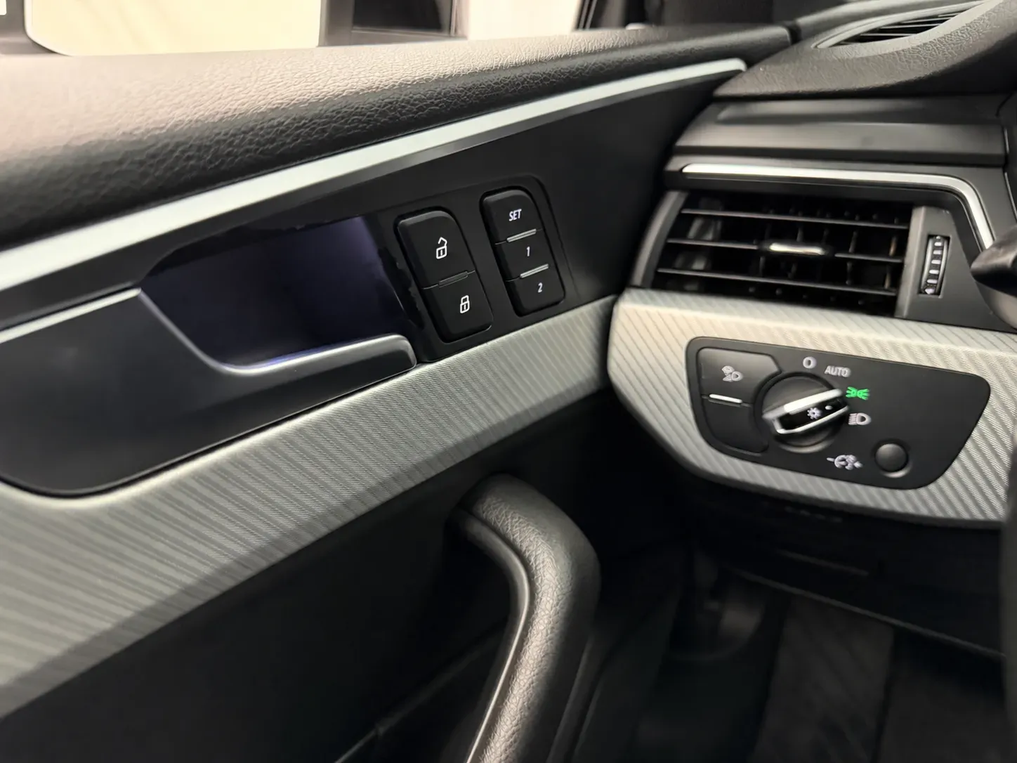 Audi A5 photo 14