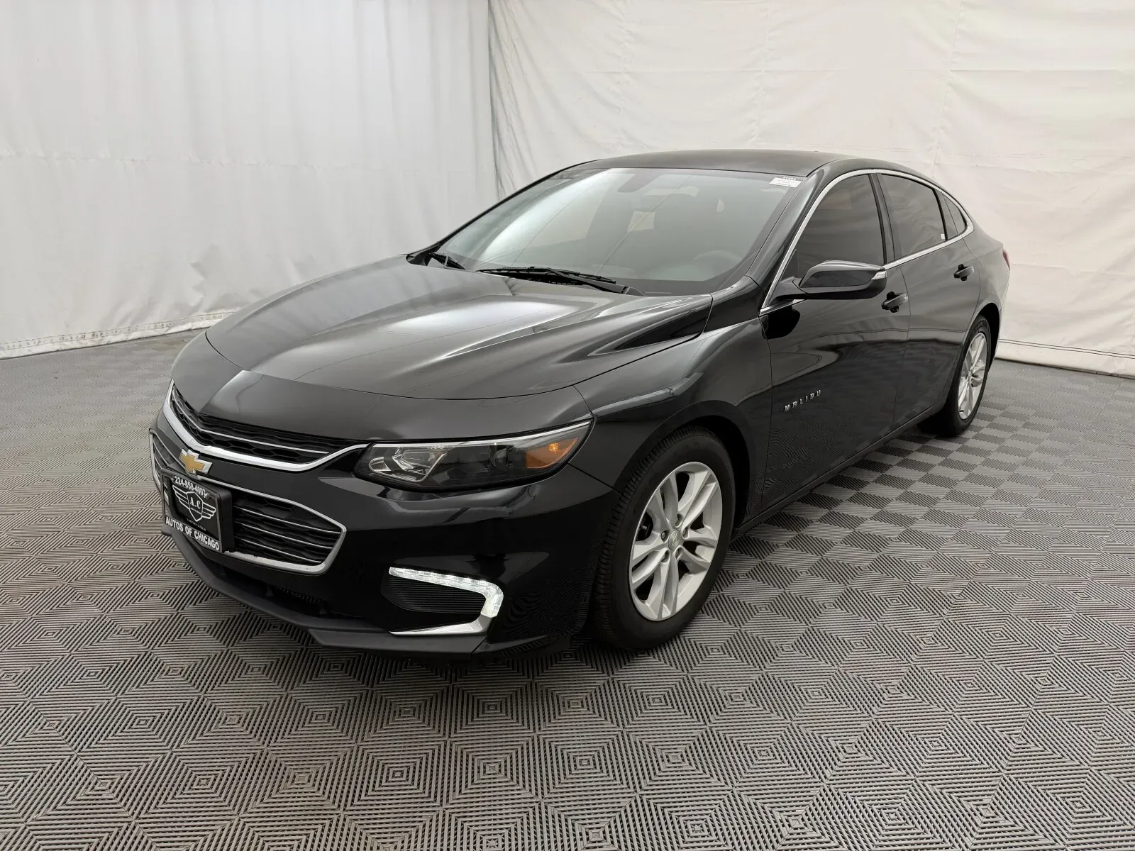 Chevrolet Malibu photo 2
