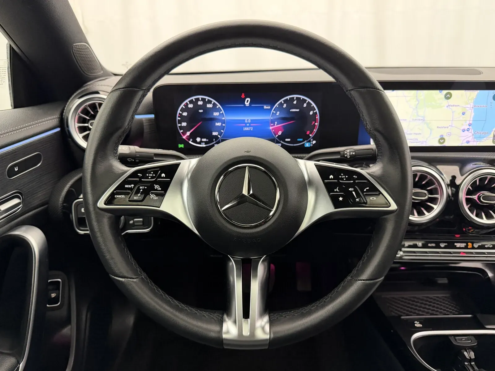 Mercedes-Benz CLA photo 9