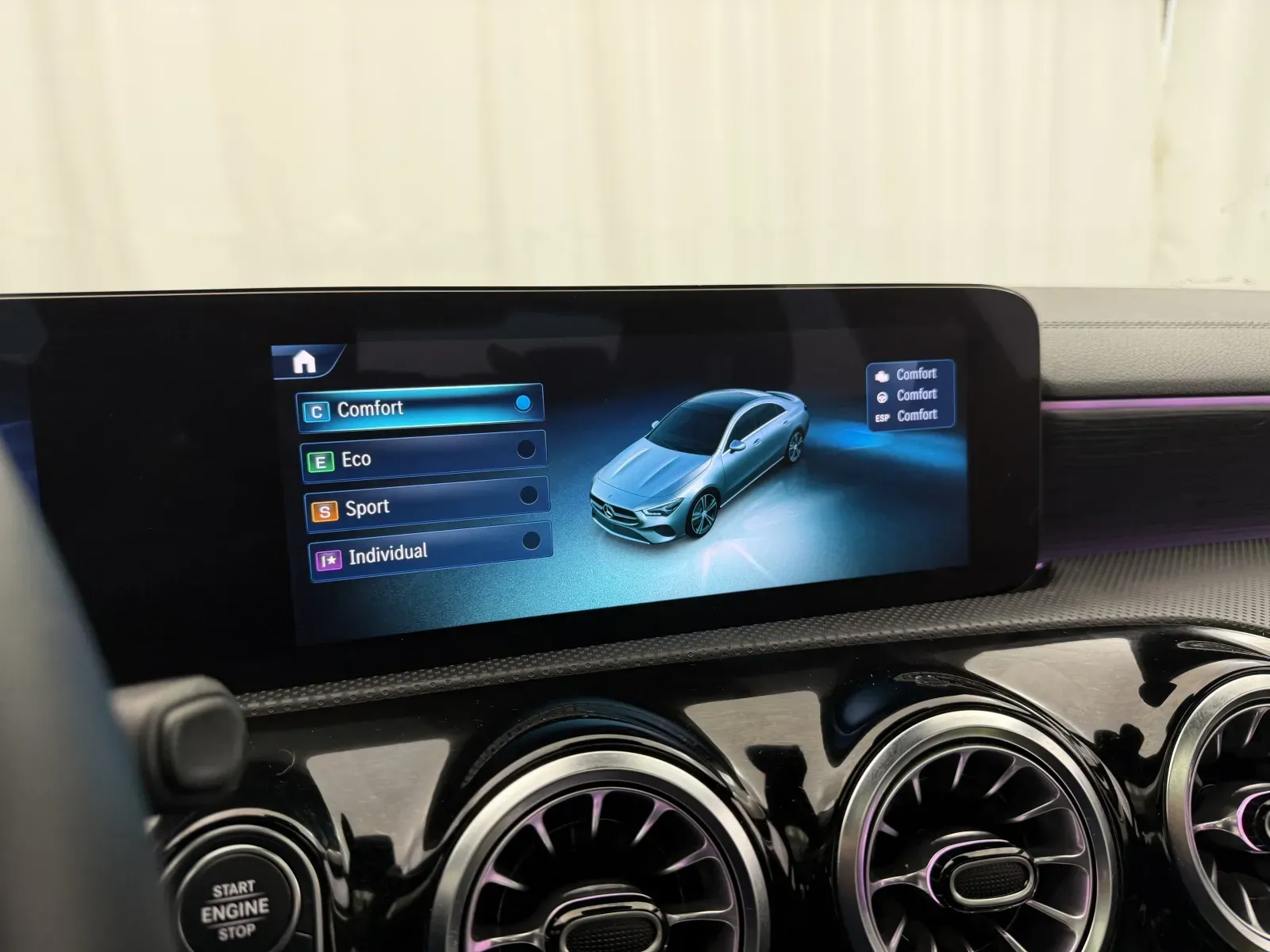 Mercedes-Benz CLA photo 27