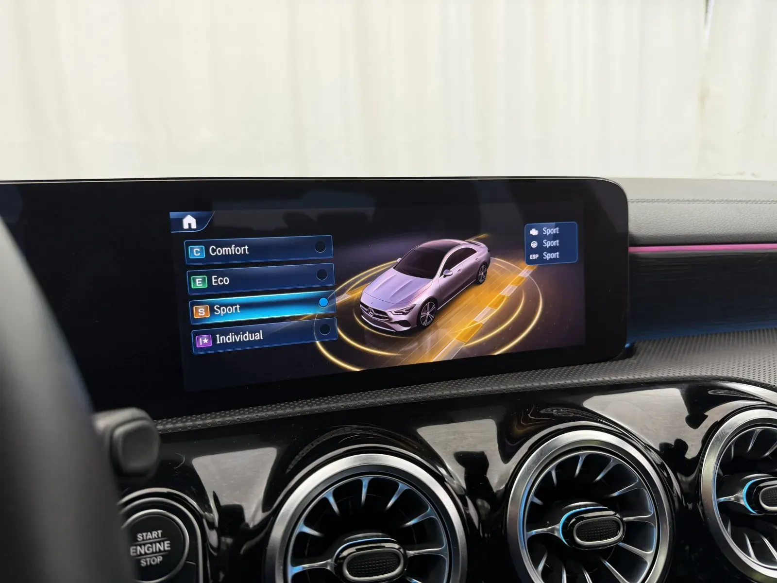Mercedes-Benz CLA photo 29