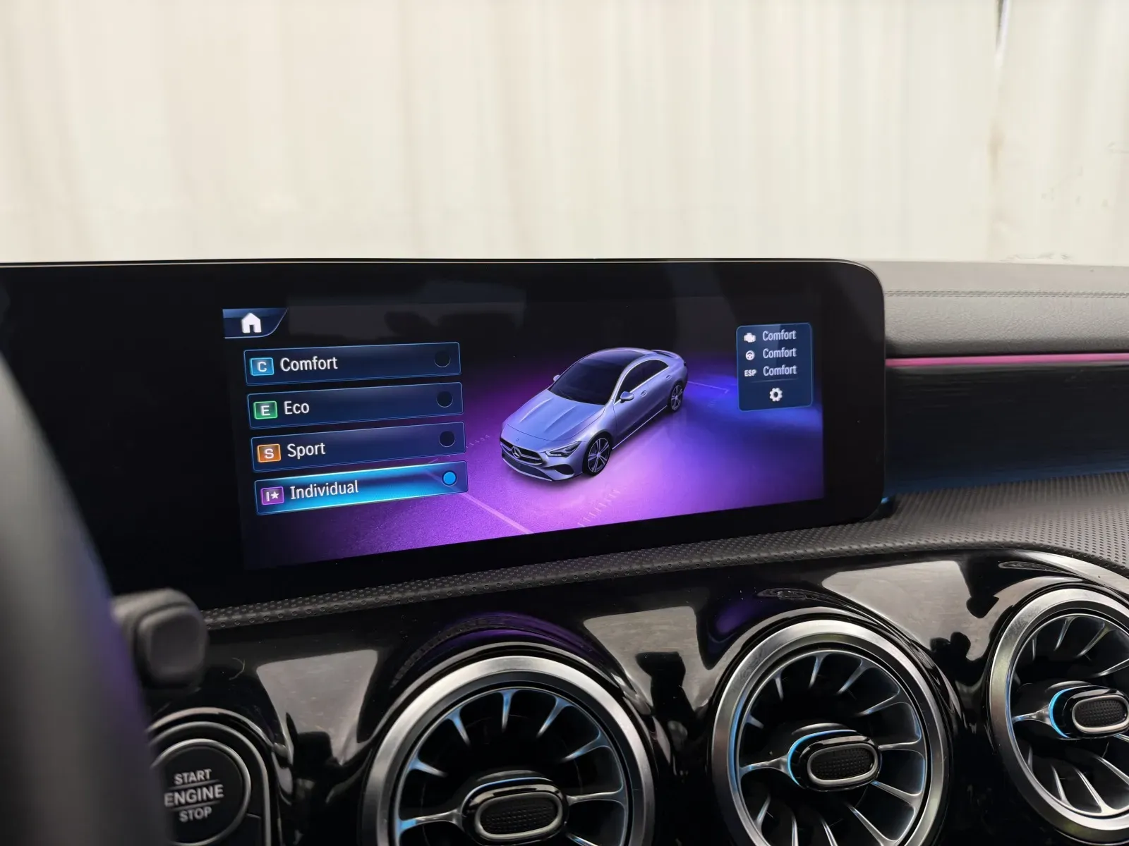 Mercedes-Benz CLA photo 30