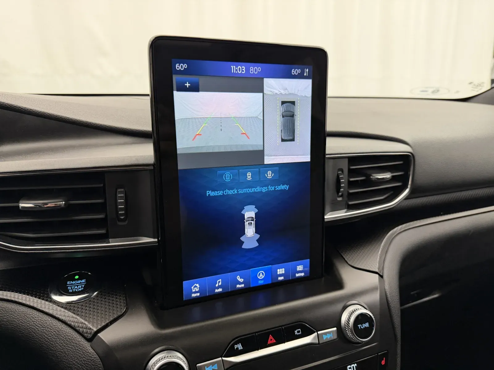 Ford Explorer photo 25