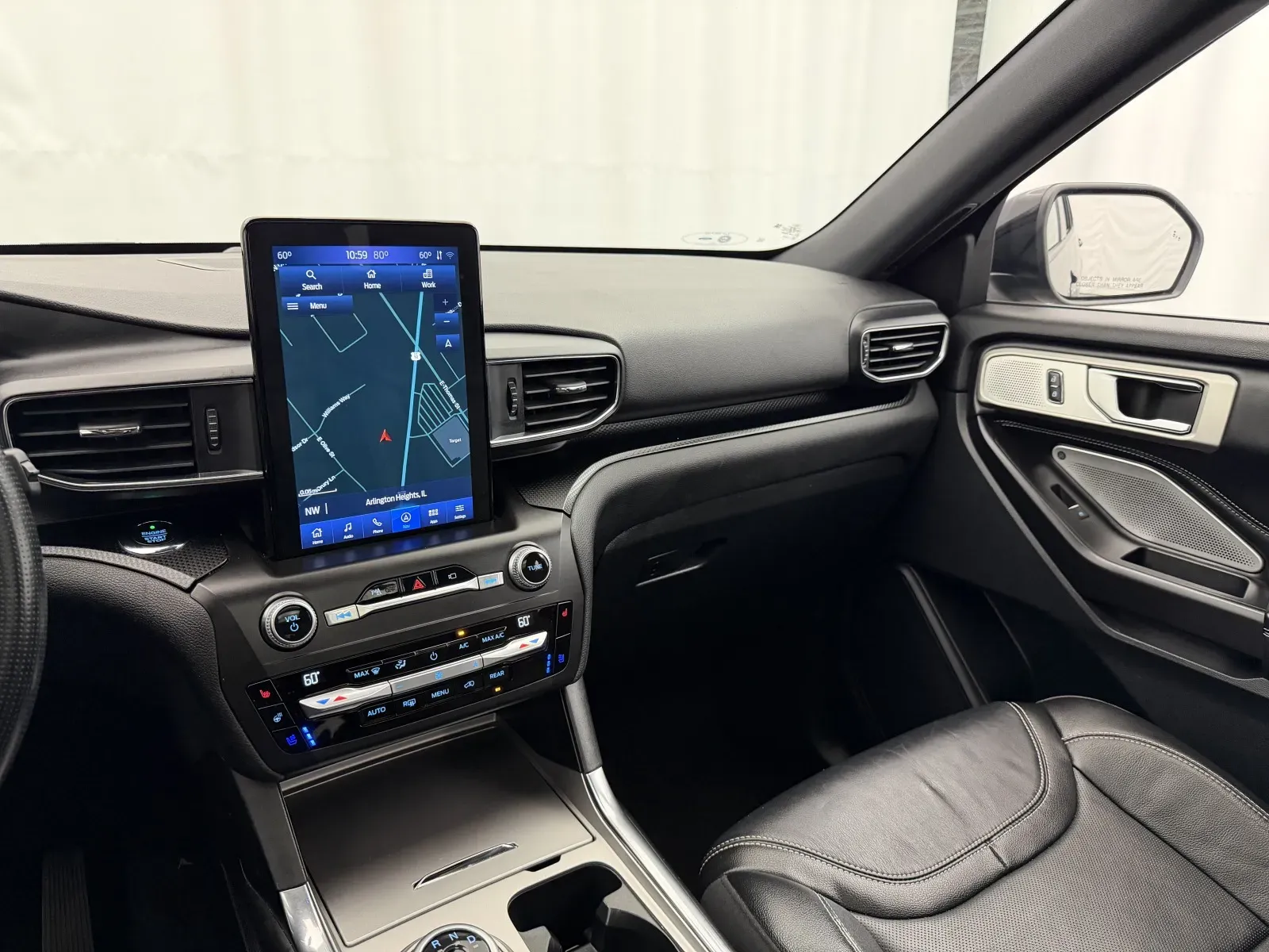 Ford Explorer photo 24