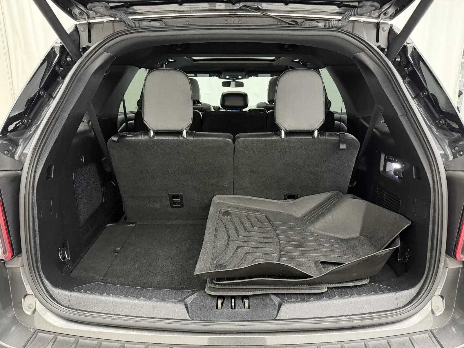 Ford Explorer photo 42