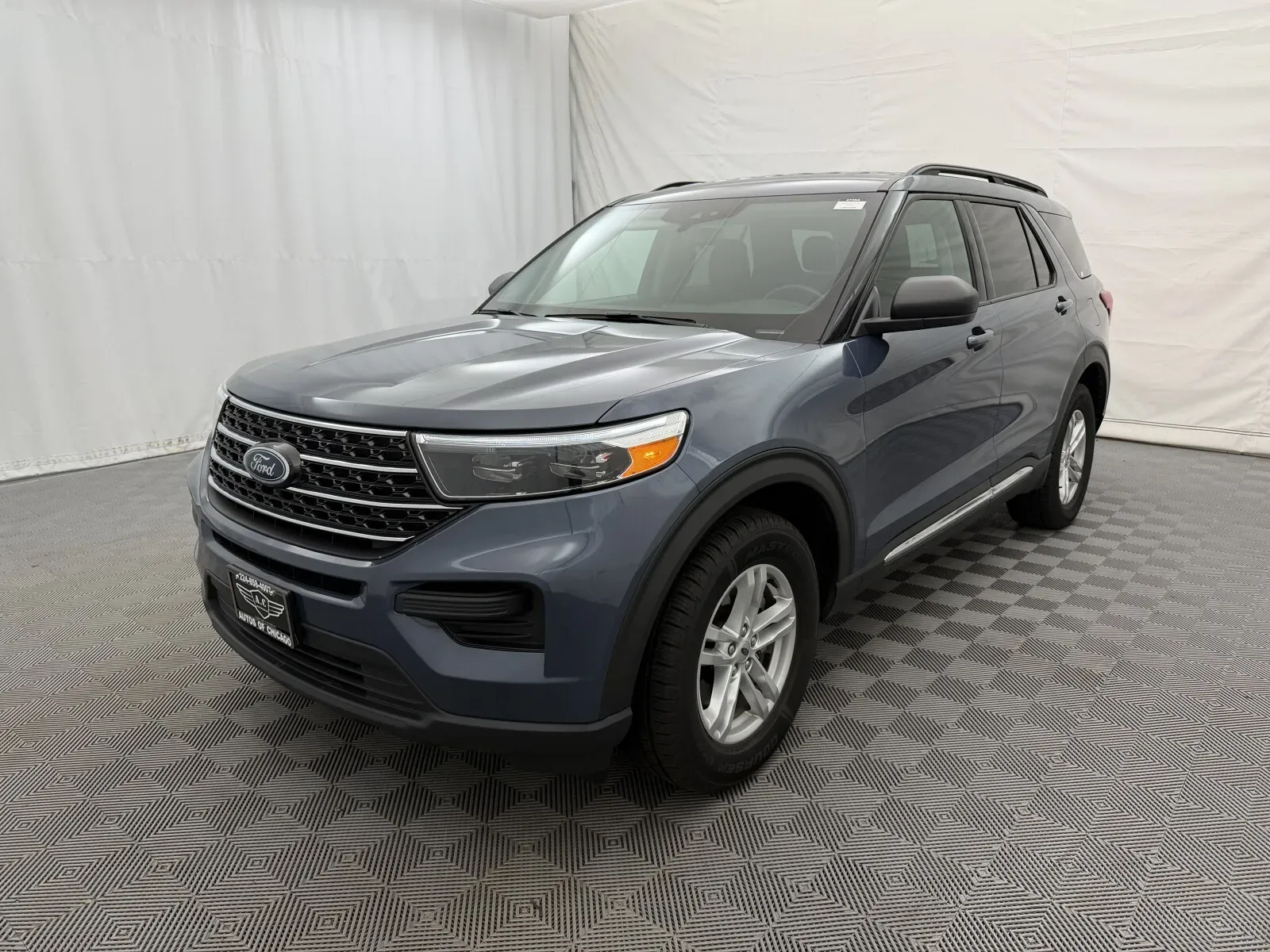 Blue 2021 Ford Explorer XLT for sale in Arlington Heights, IL