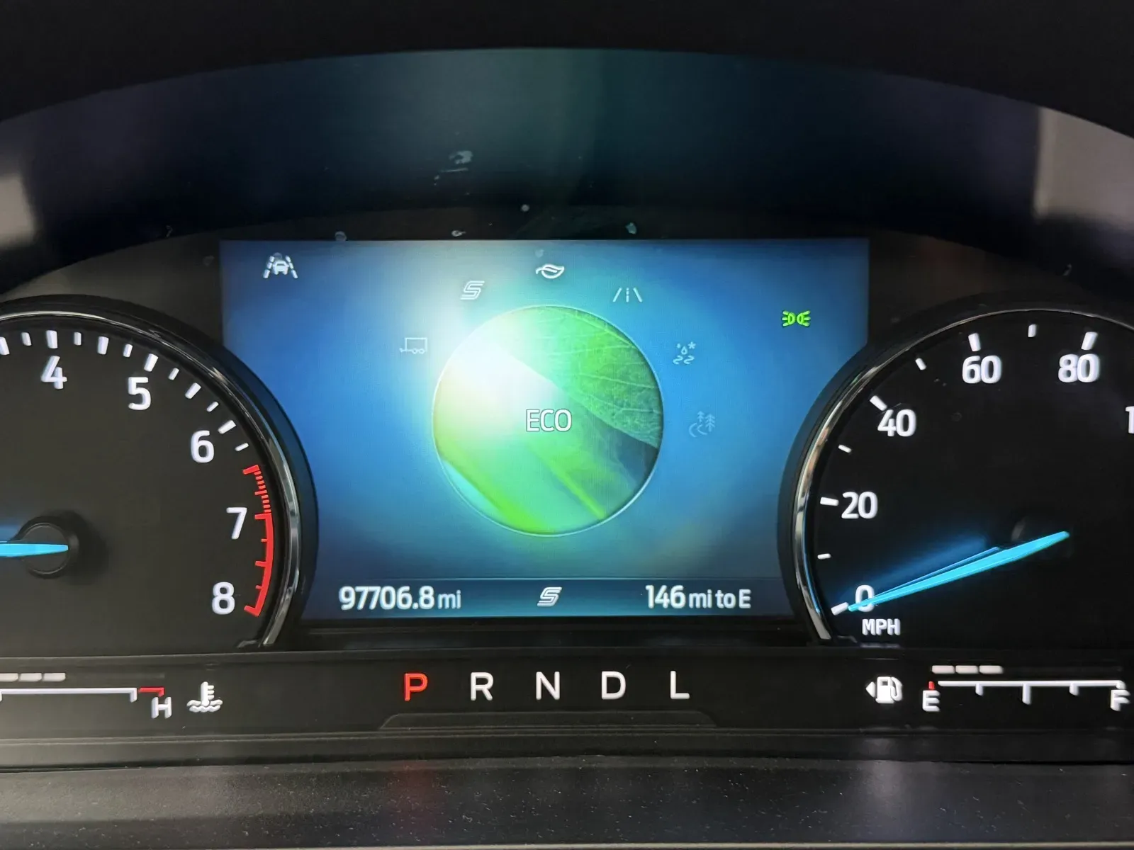 Ford Explorer photo 13
