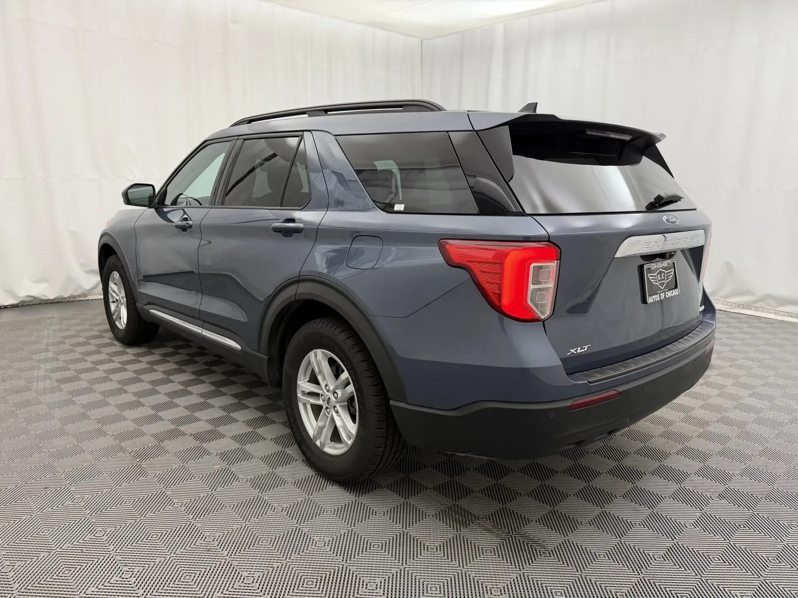 Ford Explorer photo 6