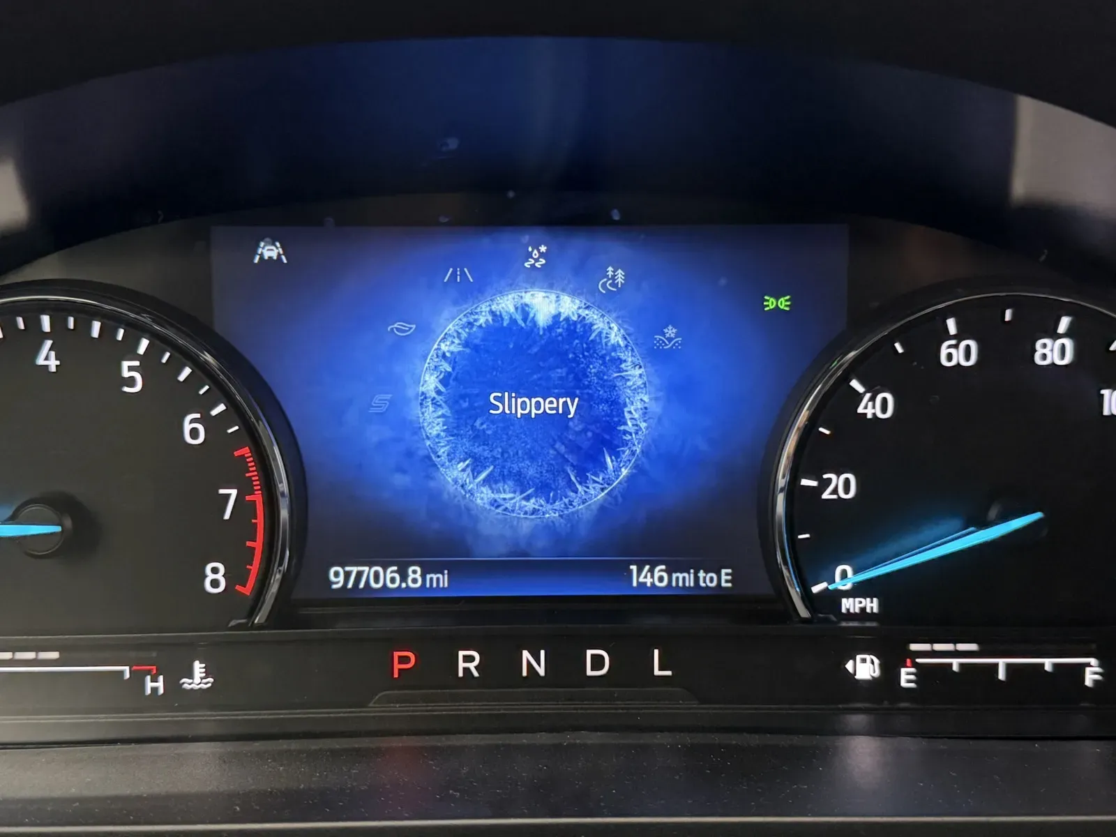 Ford Explorer photo 15