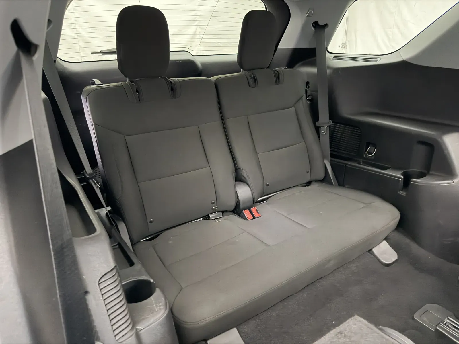Ford Explorer photo 33