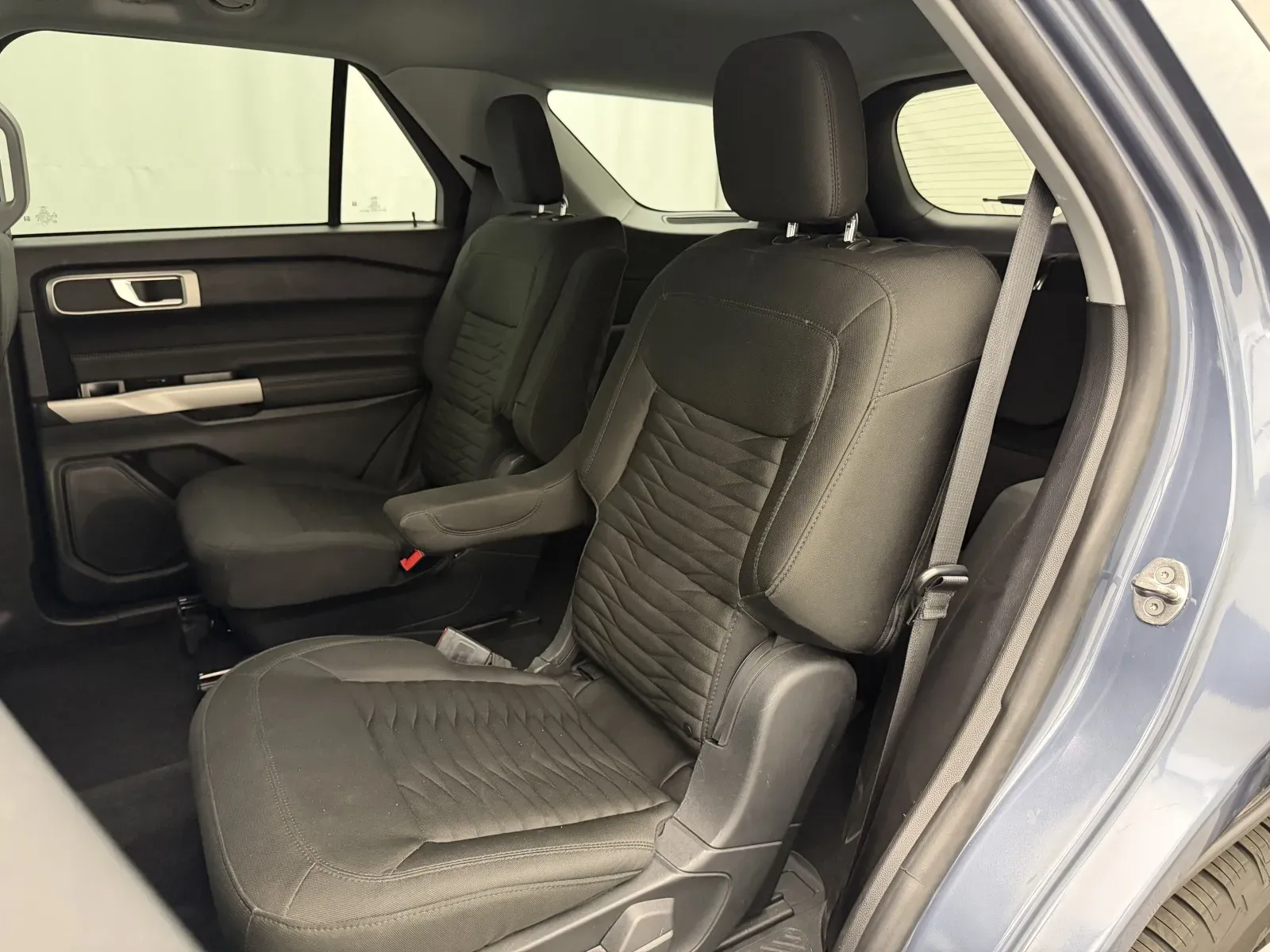 Ford Explorer photo 30