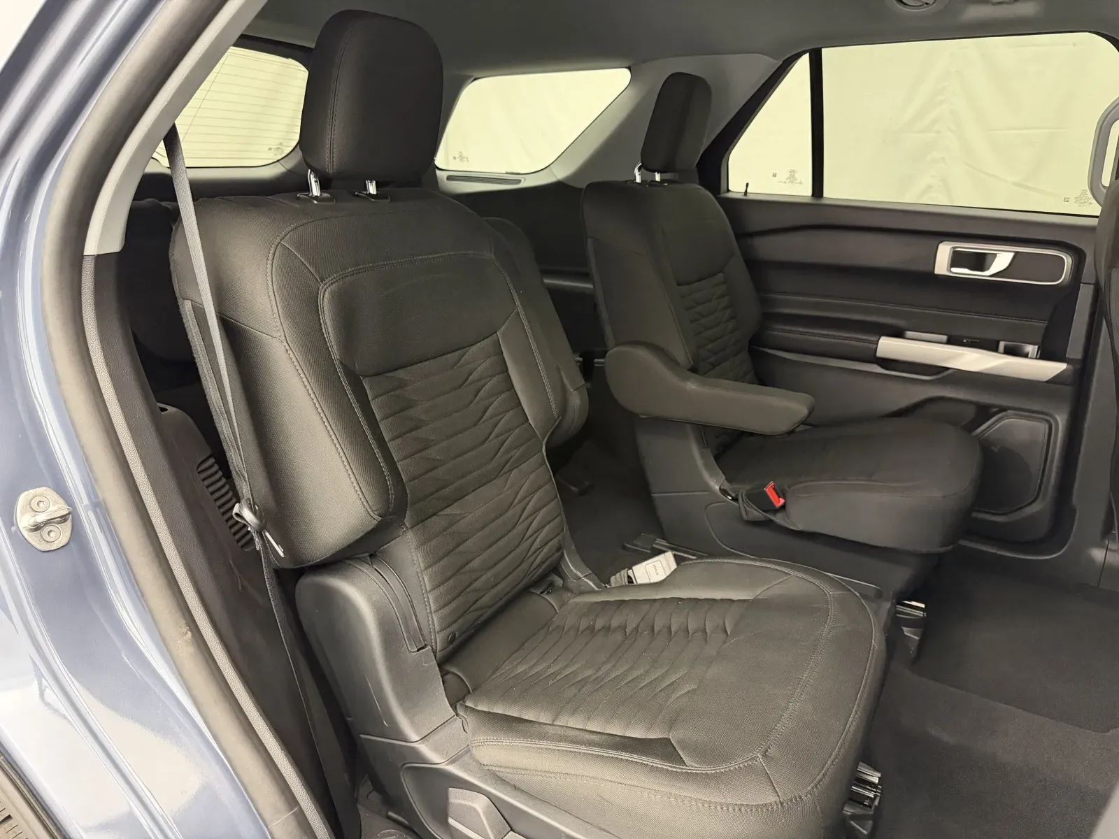 Ford Explorer photo 32