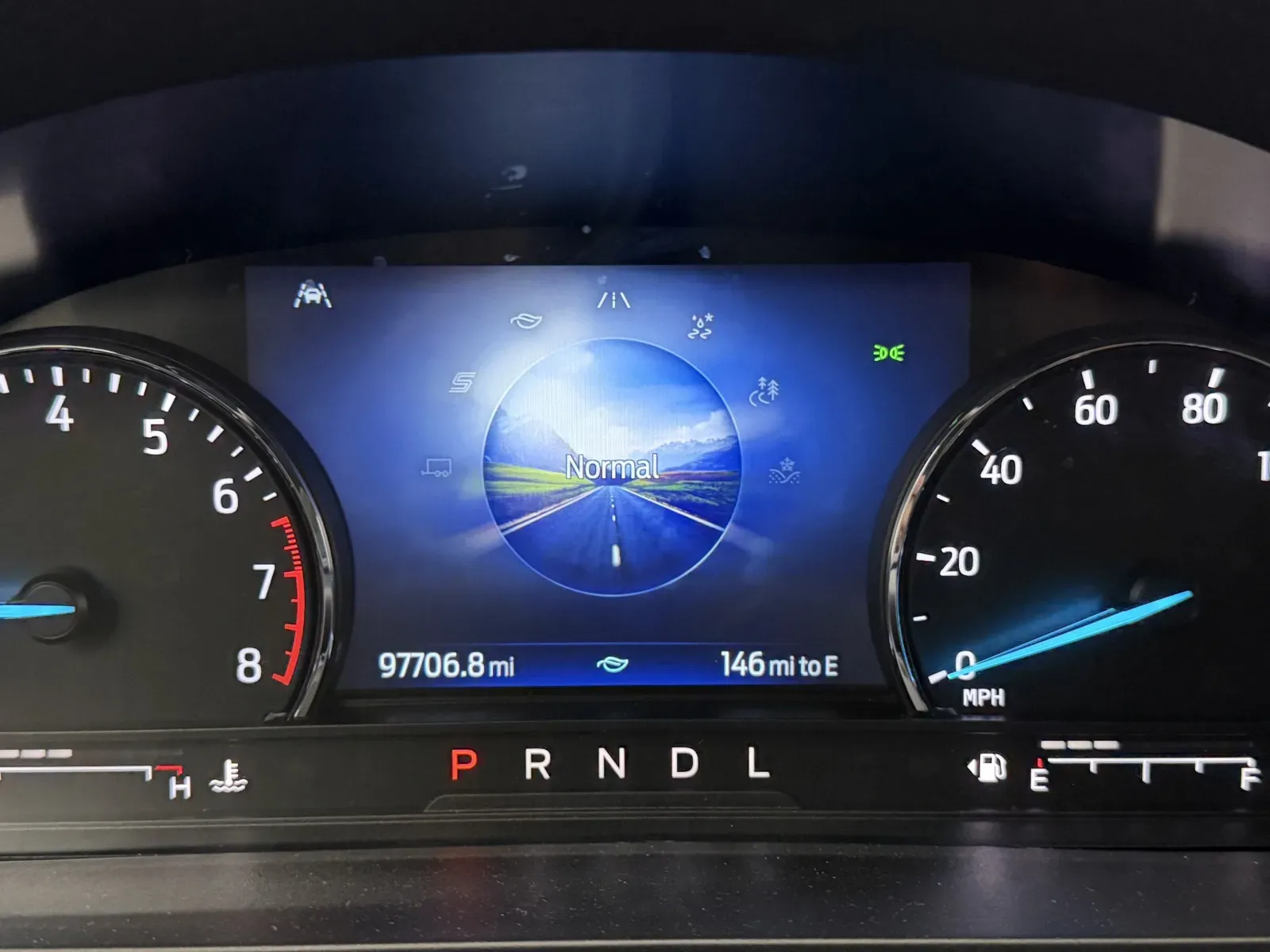 Ford Explorer photo 14