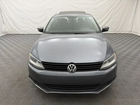 Another view of 2011 Volkswagen Jetta Sedan SE PZEV for sale in Arlington Heights, IL at Autos of Chicago