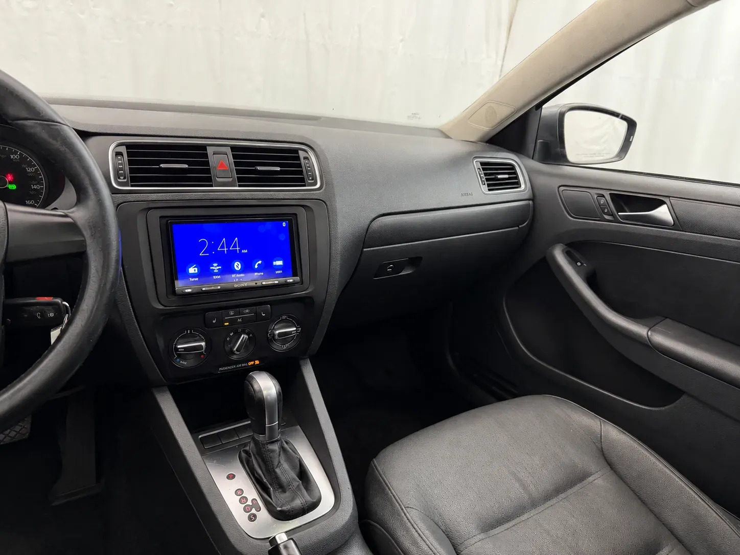Volkswagen Jetta photo 16