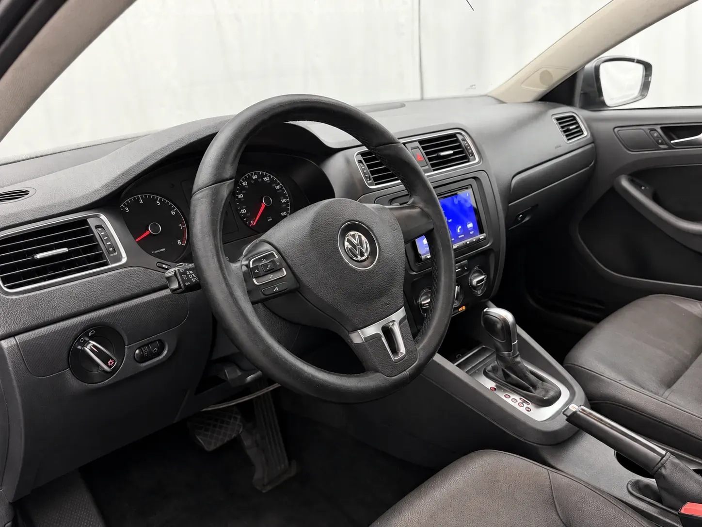 Volkswagen Jetta photo 11