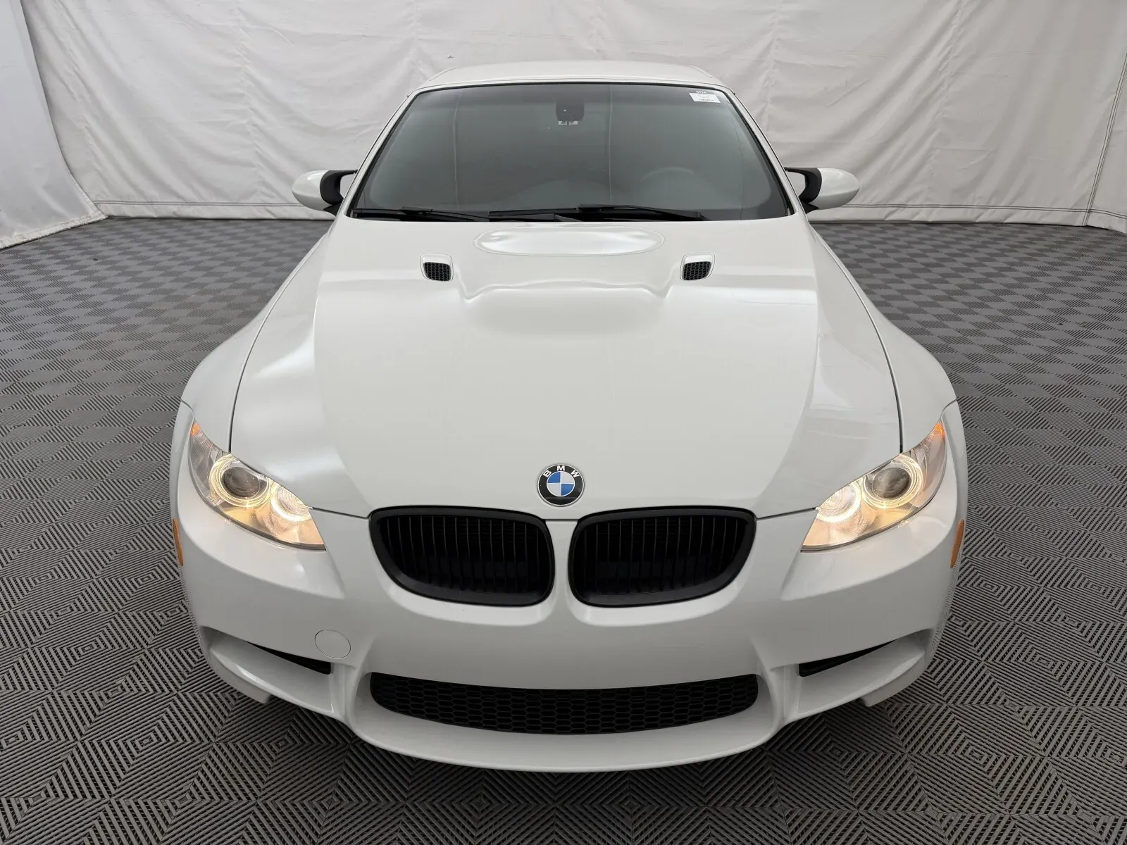 BMW M3 photo 3